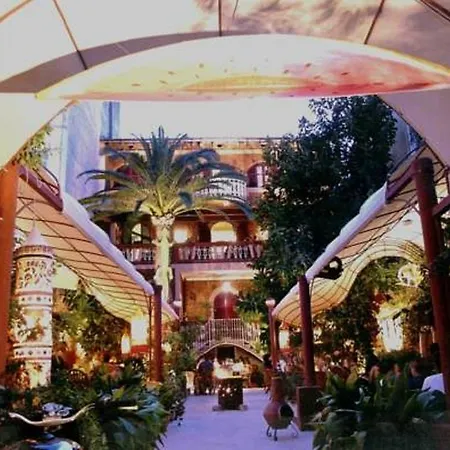 Bed & Breakfast Corona *